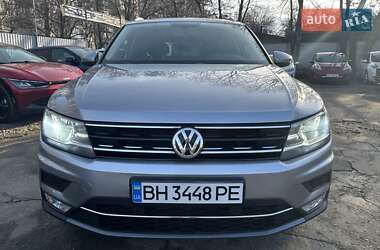 Внедорожник / Кроссовер Volkswagen Tiguan 2019 в Одессе