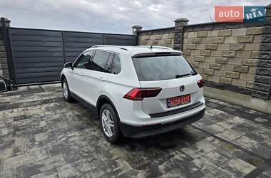 Внедорожник / Кроссовер Volkswagen Tiguan 2019 в Луцке