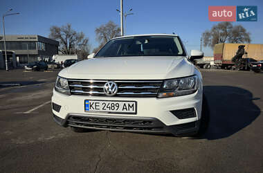 Внедорожник / Кроссовер Volkswagen Tiguan 2017 в Днепре