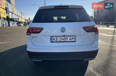 Позашляховик / Кросовер Volkswagen Tiguan 2017 в Дніпрі