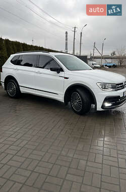 Позашляховик / Кросовер Volkswagen Tiguan 2019 в Черкасах