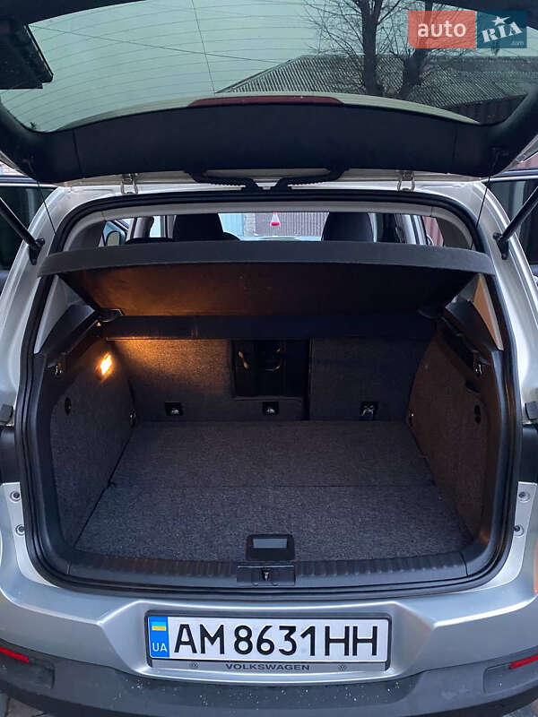 Внедорожник / Кроссовер Volkswagen Tiguan 2015 в Бердичеве