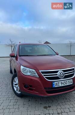 Позашляховик / Кросовер Volkswagen Tiguan 2011 в Гайсину