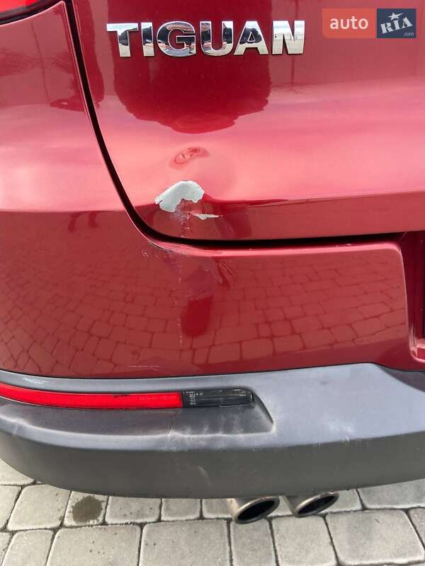 Внедорожник / Кроссовер Volkswagen Tiguan 2011 в Гайсине