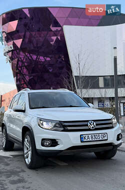 Внедорожник / Кроссовер Volkswagen Tiguan 2015 в Киеве