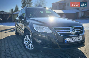 Позашляховик / Кросовер Volkswagen Tiguan 2010 в Чернівцях