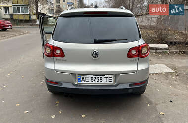 Позашляховик / Кросовер Volkswagen Tiguan 2010 в Новомосковську