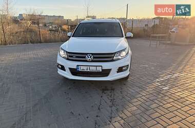 Позашляховик / Кросовер Volkswagen Tiguan 2015 в Дніпрі