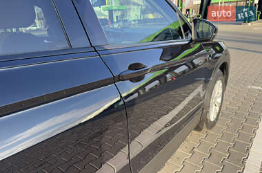Внедорожник / Кроссовер Volkswagen Tiguan 2019 в 