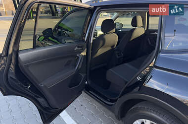 Внедорожник / Кроссовер Volkswagen Tiguan 2019 в 