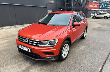 Внедорожник / Кроссовер Volkswagen Tiguan 2017 в Киеве