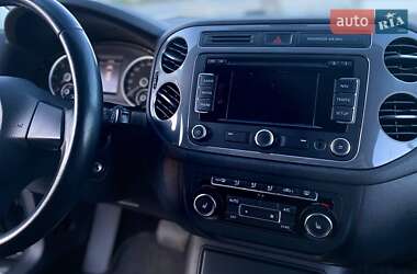Позашляховик / Кросовер Volkswagen Tiguan 2013 в 