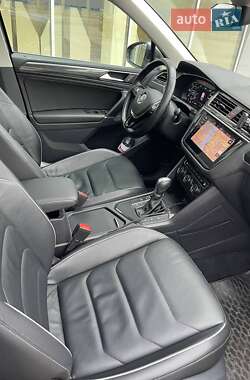 Внедорожник / Кроссовер Volkswagen Tiguan 2018 в 