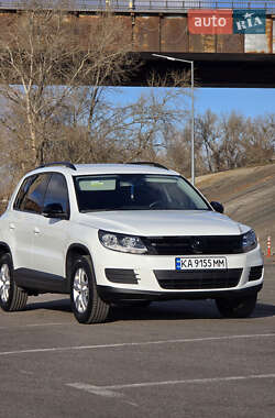 Внедорожник / Кроссовер Volkswagen Tiguan 2016 в Киеве