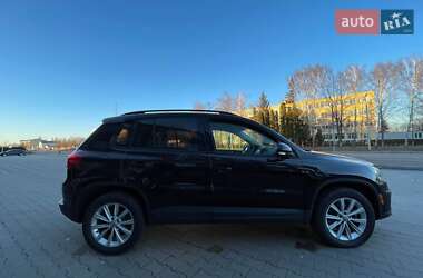 Внедорожник / Кроссовер Volkswagen Tiguan 2018 в 