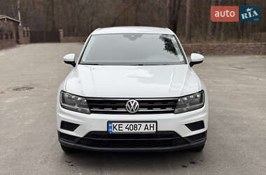 Позашляховик / Кросовер Volkswagen Tiguan 2017 в Києві