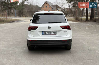 Позашляховик / Кросовер Volkswagen Tiguan 2017 в Києві