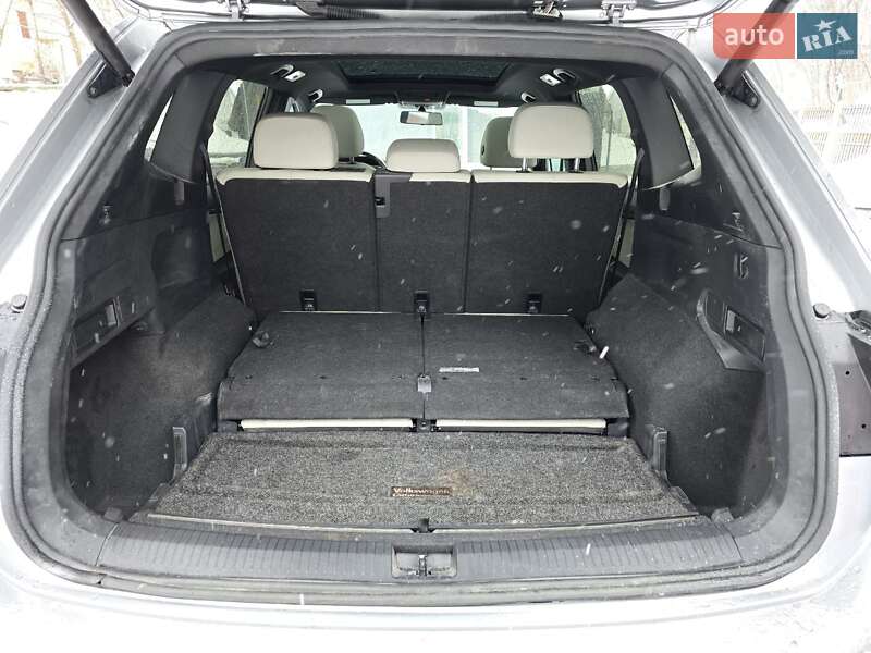 Внедорожник / Кроссовер Volkswagen Tiguan 2019 в Львове