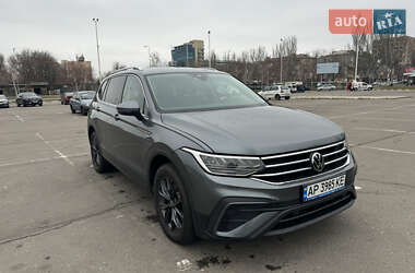 Позашляховик / Кросовер Volkswagen Tiguan 2022 в Запоріжжі