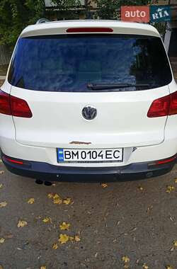 Позашляховик / Кросовер Volkswagen Tiguan 2013 в 