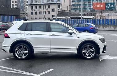 Внедорожник / Кроссовер Volkswagen Tiguan 2019 в Киеве