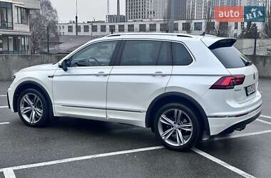 Внедорожник / Кроссовер Volkswagen Tiguan 2019 в Киеве