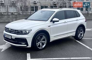 Внедорожник / Кроссовер Volkswagen Tiguan 2019 в Киеве