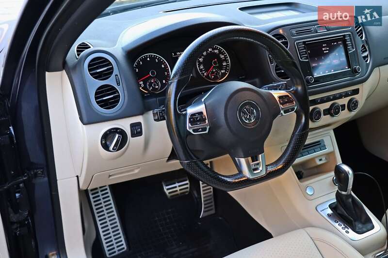 Внедорожник / Кроссовер Volkswagen Tiguan 2015 в Кременчуге