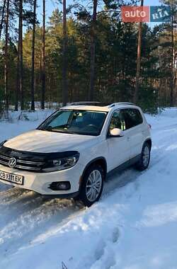 Позашляховик / Кросовер Volkswagen Tiguan 2012 в Чернігові