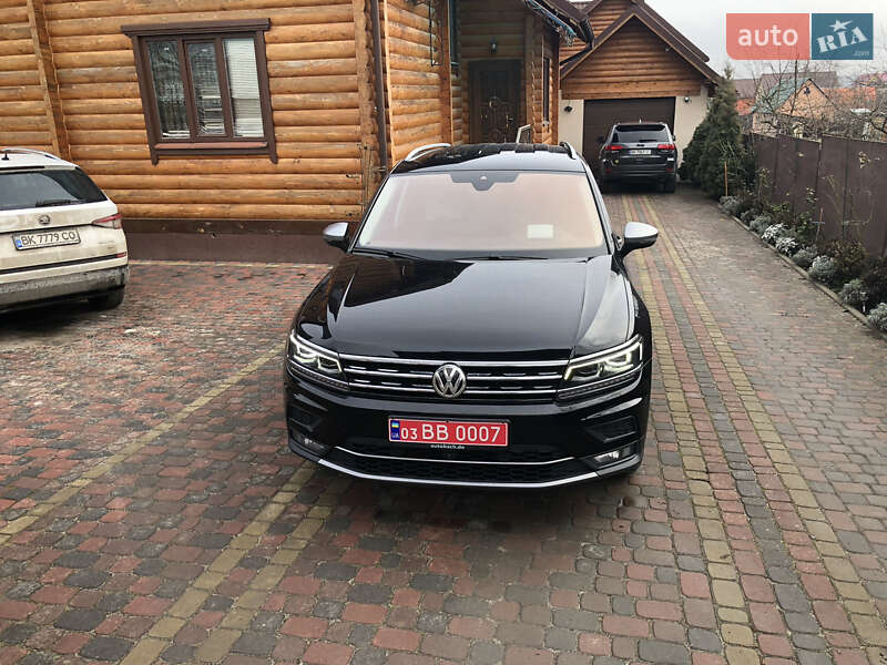 Внедорожник / Кроссовер Volkswagen Tiguan 2018 в Ровно