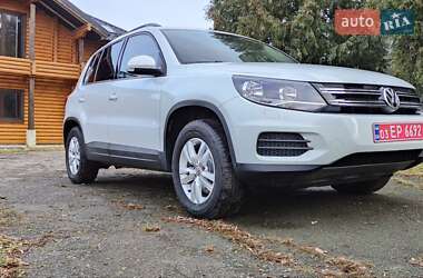 Позашляховик / Кросовер Volkswagen Tiguan 2017 в Дубні