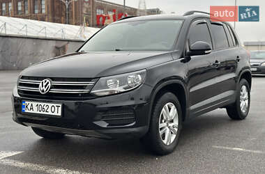 Внедорожник / Кроссовер Volkswagen Tiguan 2016 в Киеве