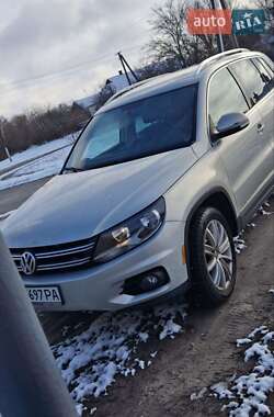 Внедорожник / Кроссовер Volkswagen Tiguan 2012 в Киеве