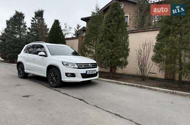 Позашляховик / Кросовер Volkswagen Tiguan 2015 в Дніпрі