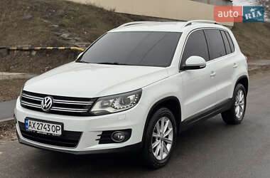 Позашляховик / Кросовер Volkswagen Tiguan 2015 в Харкові