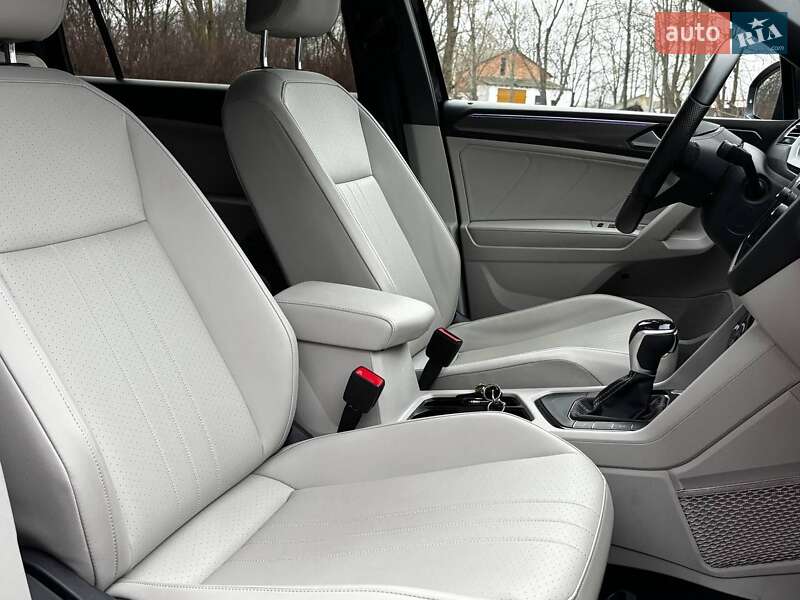 Внедорожник / Кроссовер Volkswagen Tiguan 2021 в Миргороде
