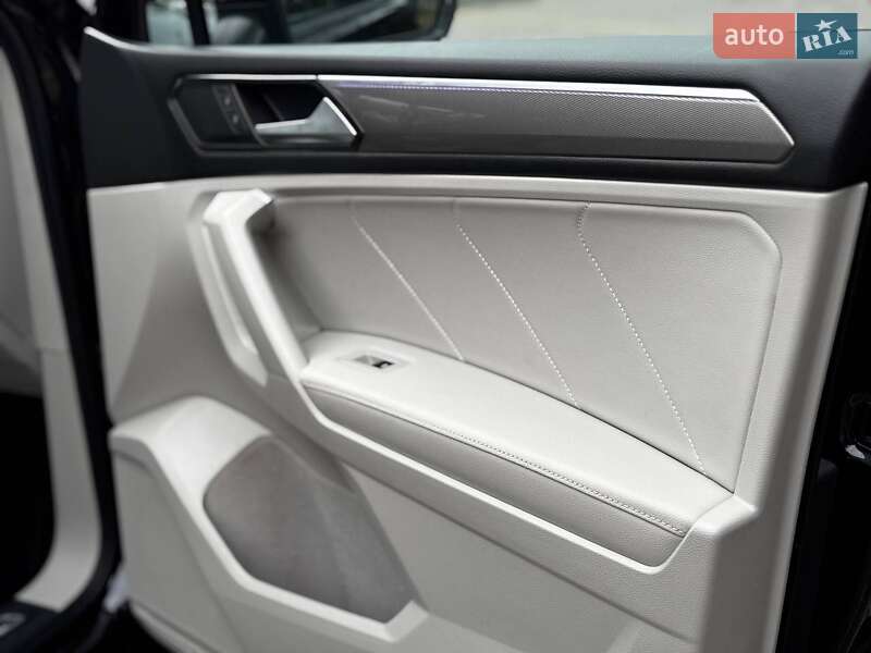 Внедорожник / Кроссовер Volkswagen Tiguan 2021 в Миргороде