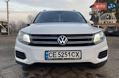 Позашляховик / Кросовер Volkswagen Tiguan 2015 в Чернівцях