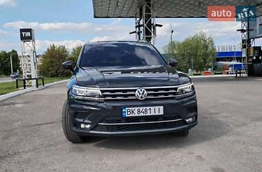 Внедорожник / Кроссовер Volkswagen Tiguan 2019 в Ровно