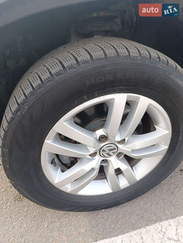 Внедорожник / Кроссовер Volkswagen Tiguan 2015 в Львове