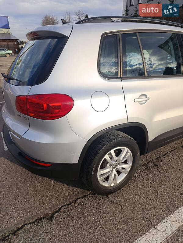 Внедорожник / Кроссовер Volkswagen Tiguan 2015 в Львове