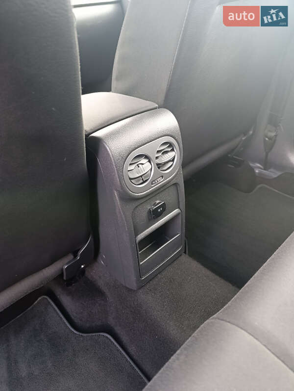 Внедорожник / Кроссовер Volkswagen Tiguan 2015 в Львове