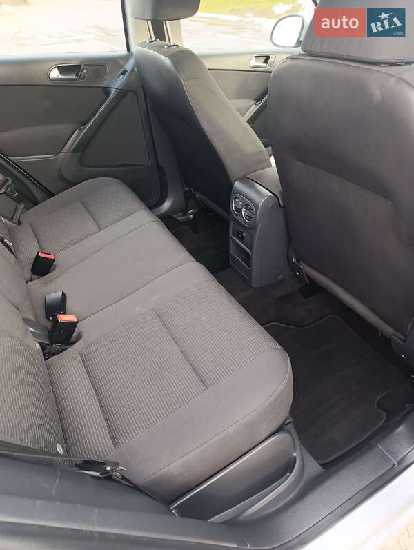 Внедорожник / Кроссовер Volkswagen Tiguan 2015 в Львове