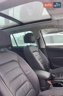 Внедорожник / Кроссовер Volkswagen Tiguan 2018 в 