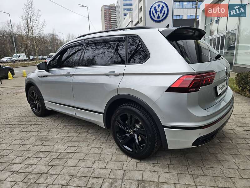 Позашляховик / Кросовер Volkswagen Tiguan 2022 в Києві