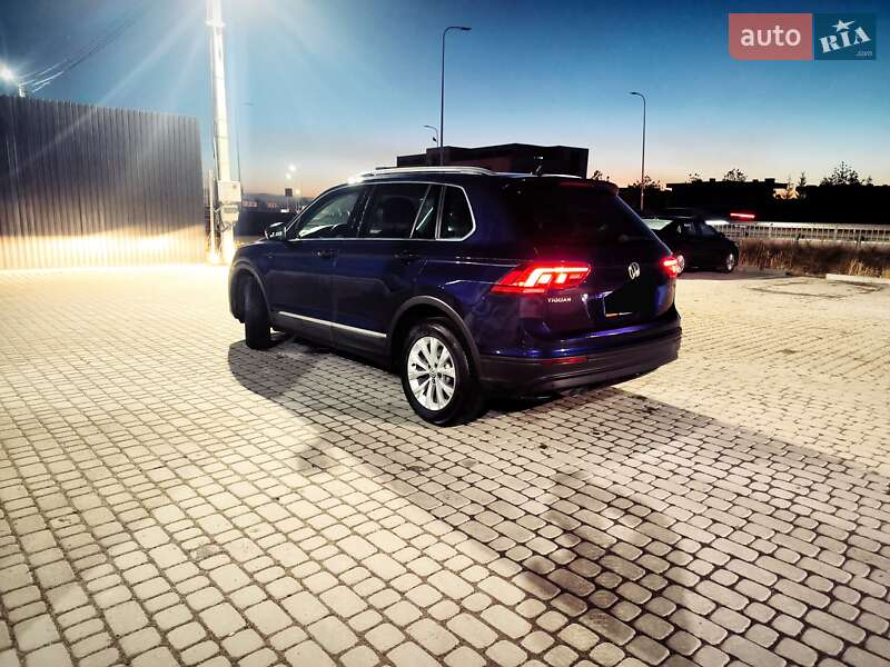 Внедорожник / Кроссовер Volkswagen Tiguan 2019 в Львове