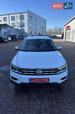 Внедорожник / Кроссовер Volkswagen Tiguan 2021 в Ровно