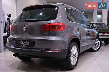 Внедорожник / Кроссовер Volkswagen Tiguan 2015 в Дрогобыче