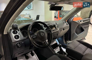 Внедорожник / Кроссовер Volkswagen Tiguan 2015 в Дрогобыче