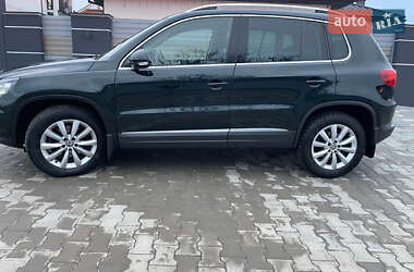 Внедорожник / Кроссовер Volkswagen Tiguan 2011 в Ужгороде